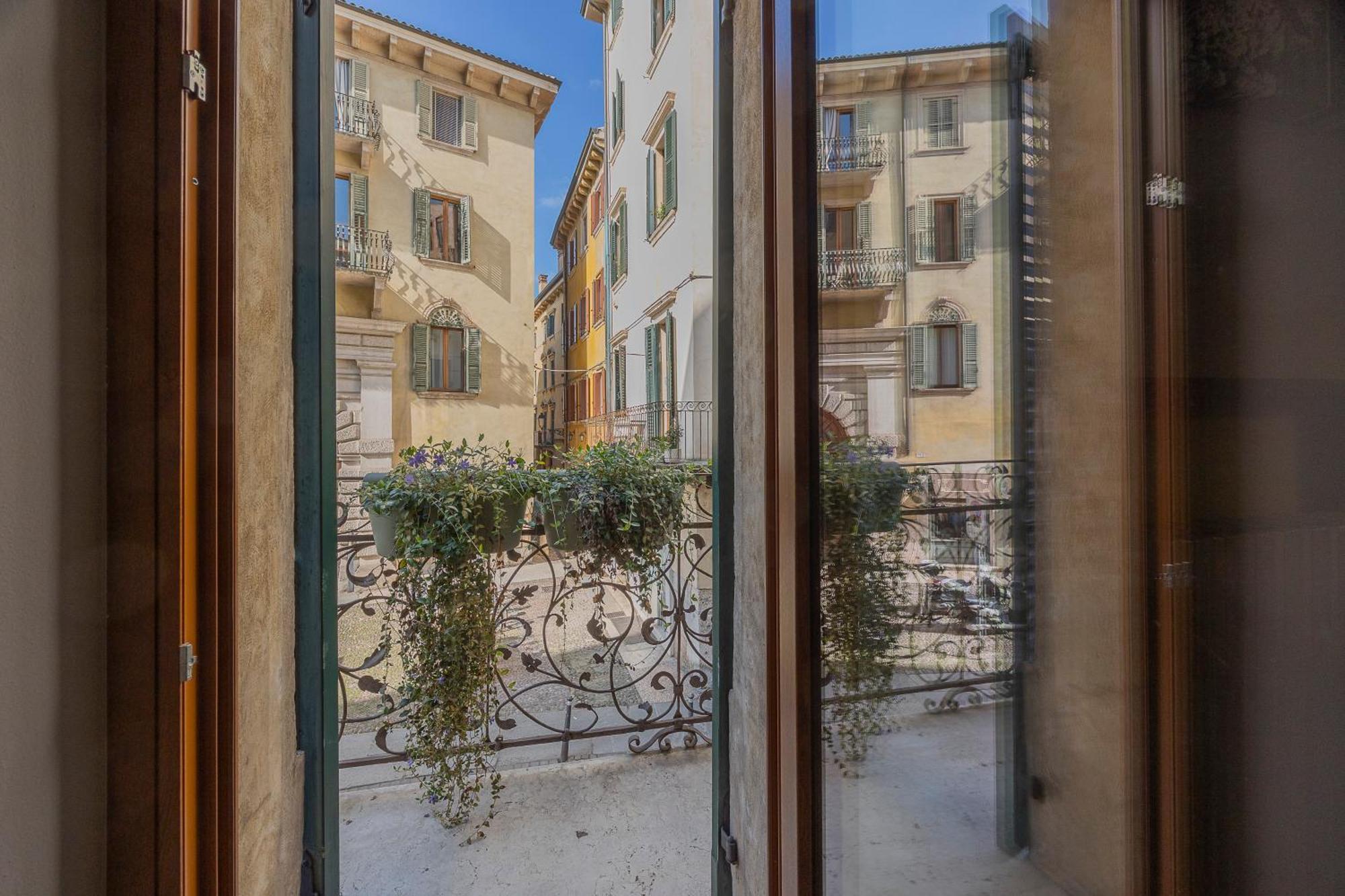 Domus Largo Pescheria Verona Exterior photo